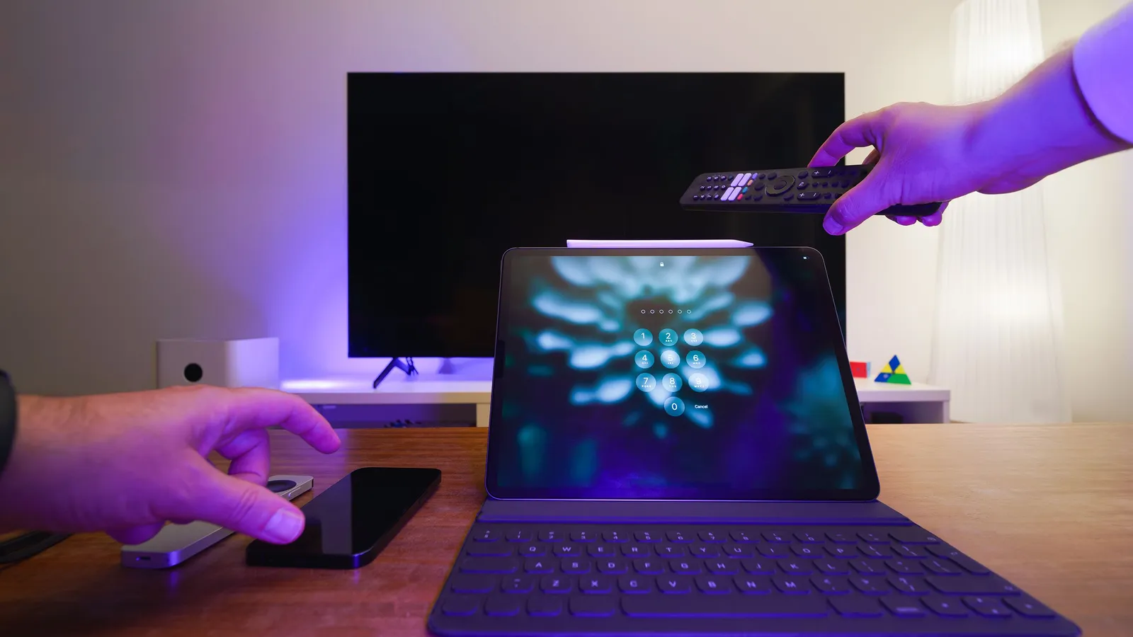 Streaming TV device and remote control configured for IPTV media players.