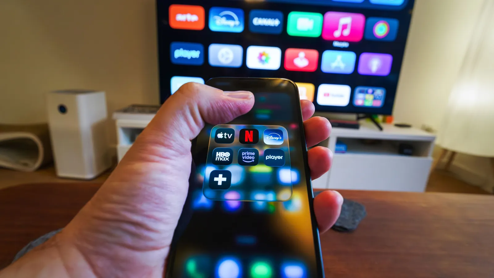 Router and television setup used for troubleshooting a streaming service connection problem